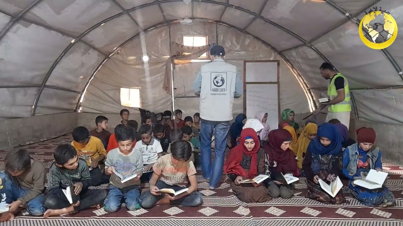 SURİYE'DE KUR'AN-I KERİM DAĞITIMLARIMIZ DEVAM EDİYOR