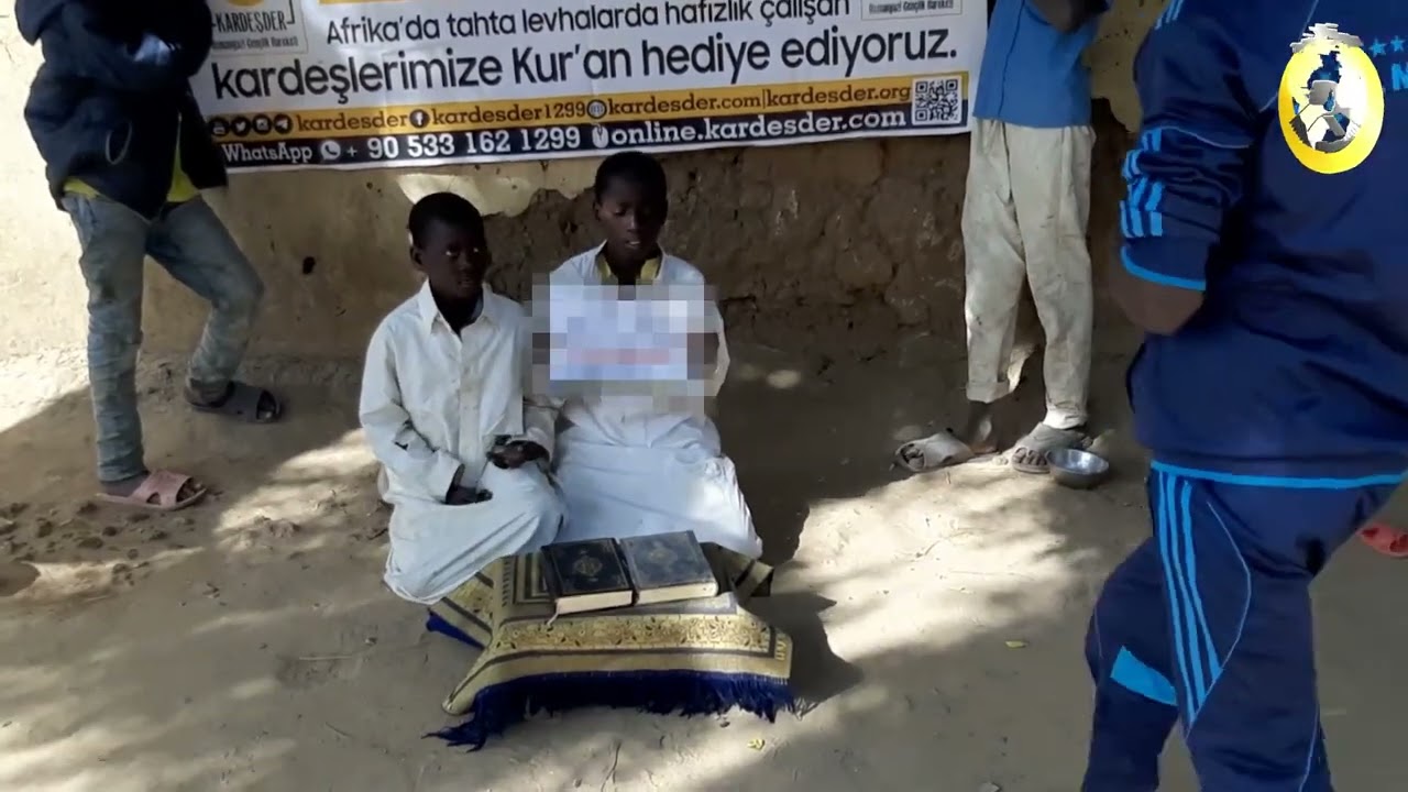KARA KITANIN ÇOCUKLARINA KUR'AN-I KERİM DAĞITIMI