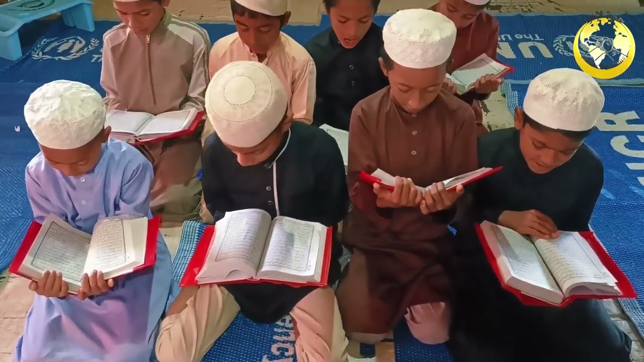 ARAKANLI KARDEŞLERİMİZ KUR'AN OKUYOR