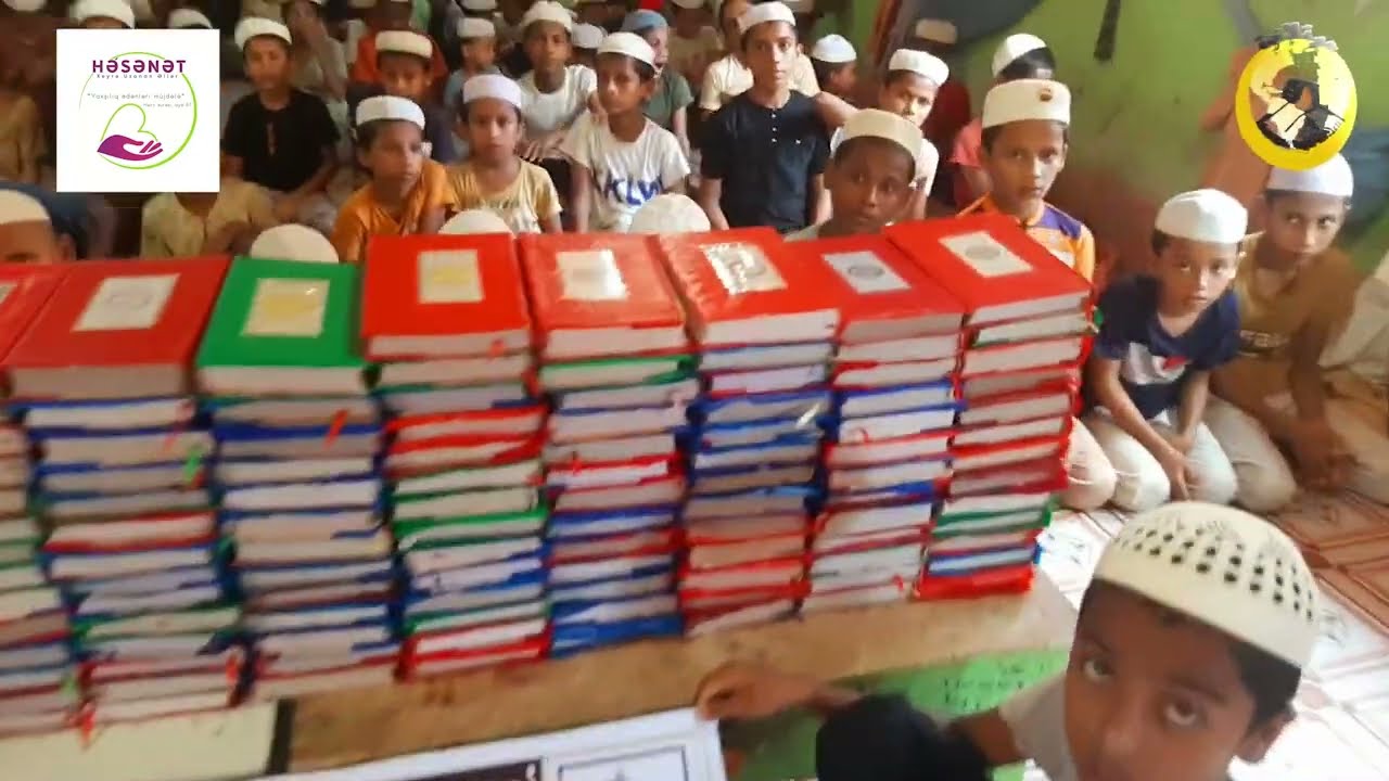 ARAKANLI TALEBE KARDEŞLERİMİZE KUR'AN-I KERİM DAĞITIMI