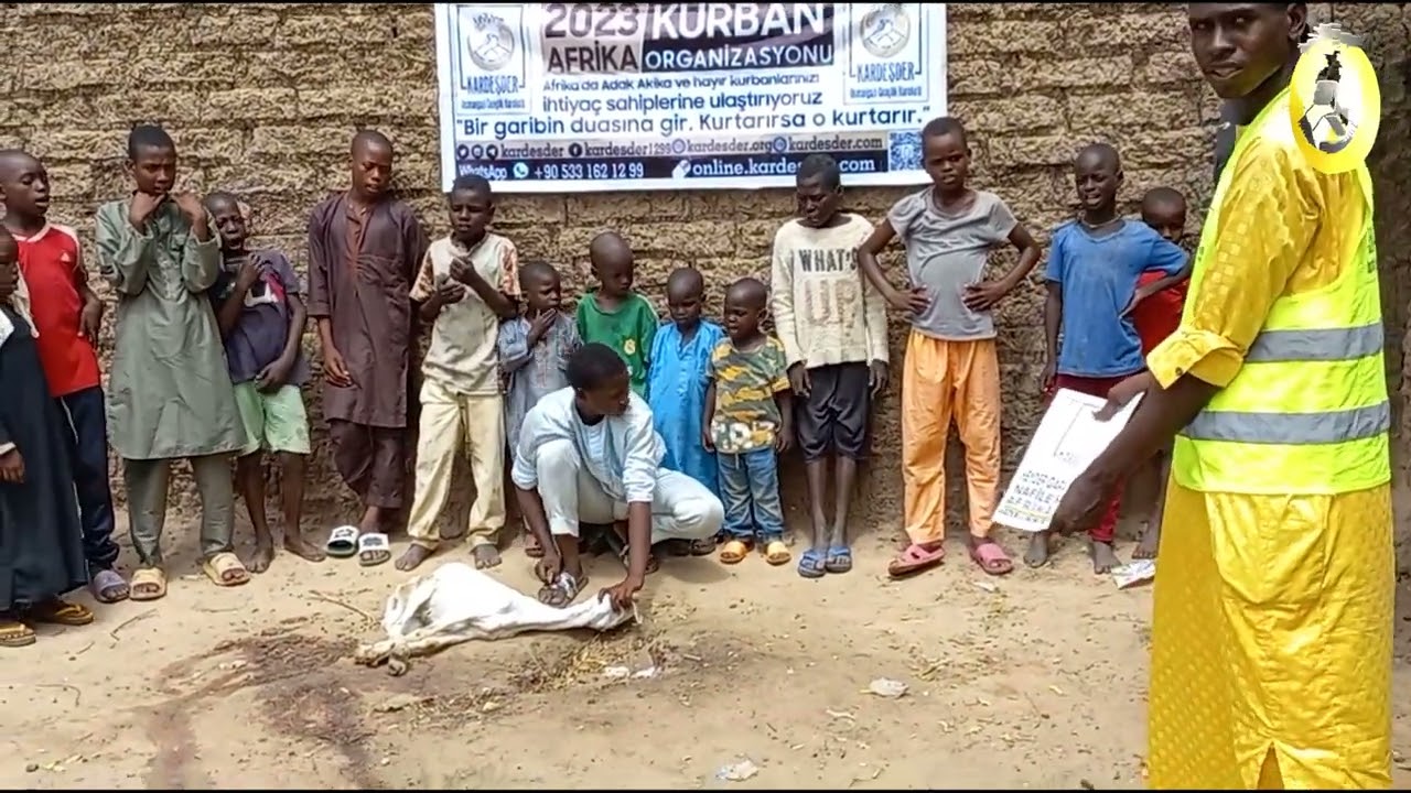 KURBAN BAĞIŞLARINIZI AFRİKALI MÜSLÜMAN KARDEŞLERİNİZE GÖNDERİN