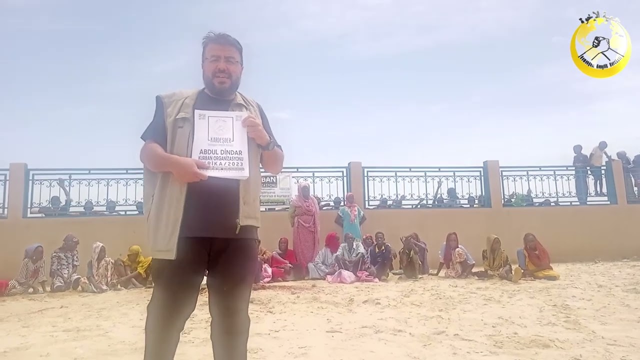 AFRİKA'DA KURBAN PAYLAŞINCA GÜZEL