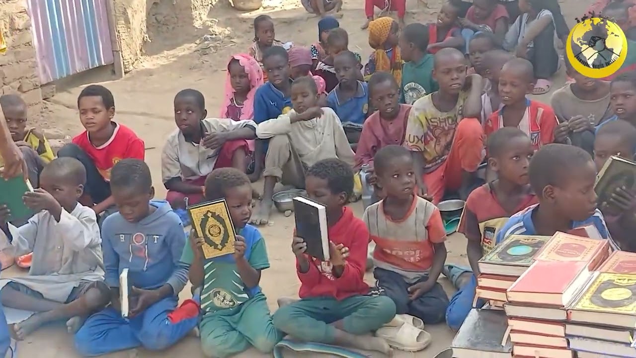 AFRİKA'DAKİ TALEBELERİMİZE KUR'AN-I KERİM BAĞIŞLARINIZI ULAŞTIRDIK