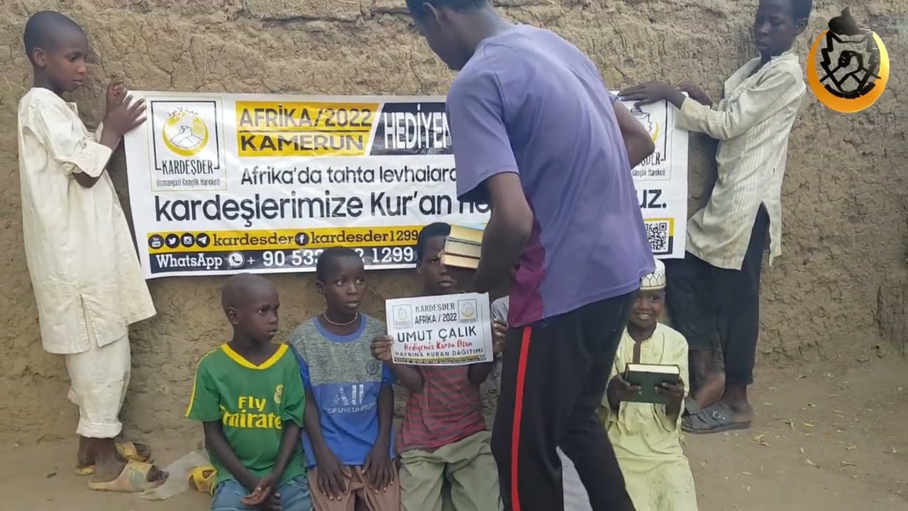 AFRİKA'DA KURAN-I KERİM DAĞITIMLARIMIZ DEVAM EDİYOR