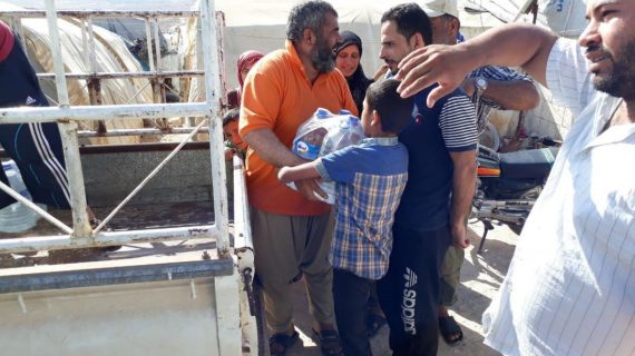 Savaş bölgelerinde su dağıtımı Suriye 02