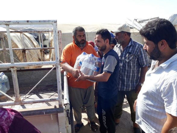 Savaş bölgelerinde su dağıtımı Suriye 32