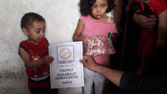 Yetimlere Akika kurbanı bağışı 14