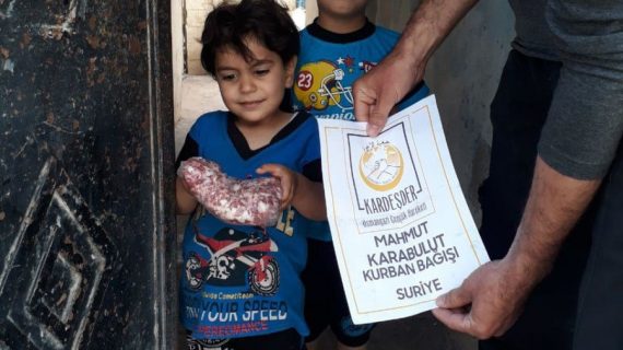 Yetimlere Akika kurbanı bağışı 17