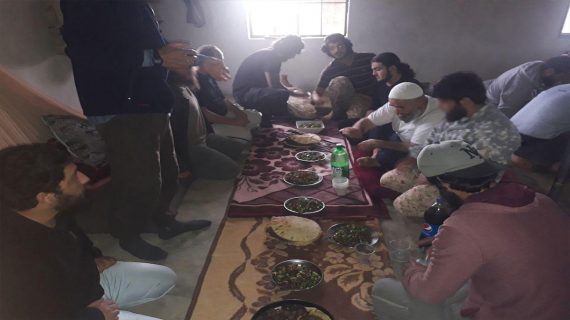 Türkmen Dağında hayır kurbanı ikramı 08