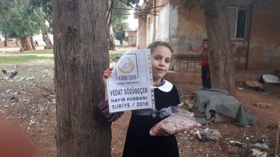 İdlibde hayır kurbanlarınızı yetimler ve ihtiyaç sahiplerine ulaştırıyoruz 11