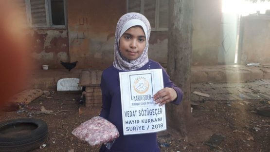 İdlibde hayır kurbanlarınızı yetimler ve ihtiyaç sahiplerine ulaştırıyoruz 13