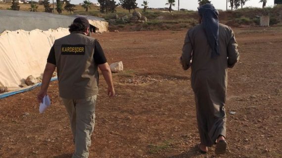 Kardeşder Allah için verdiklerinizi en zayıflara iletiyor 09