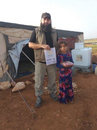Kardeşder Allah için verdiklerinizi en zayıflara iletiyor 13