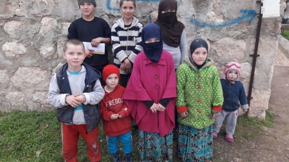 9 yetimli Çeçen aile sahip çıkılmayı bekliyor 02