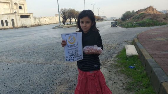 Akika kurbanlarınızla onları sevindirmek istemez misiniz 13