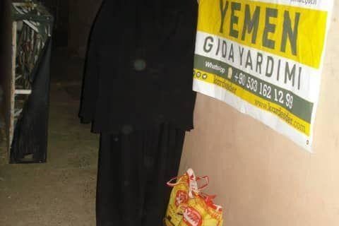 Yemene gıda yardımlarımız ulaştı 04