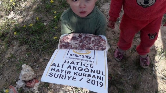Akika adak ve şükür kurbanlarınızın etlerin mazlumların sofralarına taşıyoruz 09