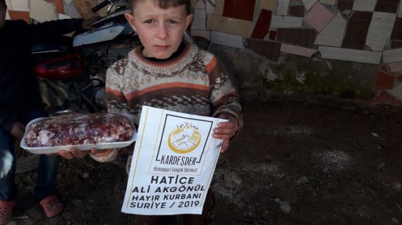 Akika adak ve şükür kurbanlarınızın etlerin mazlumların sofralarına taşıyoruz 13