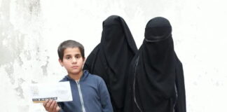 Esed Rejiminin babalarını katlettiği çocuklar yardım bekliyor 01