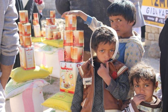 Yemene gıda yardımlarımız sürüyor 13 Yemene gıda yardımlarımız sürüyor 13