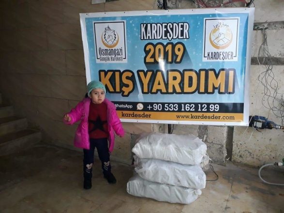 İdlibde kışlık yakacak dağıtımı 07