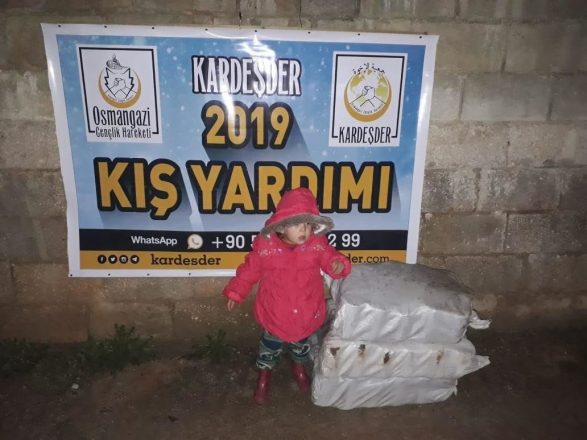 İdlibde kışlık yakacak dağıtımı 02