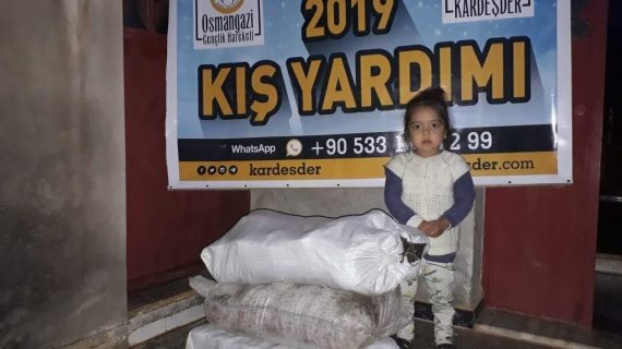 İdlibde kışlık yakacak dağıtımı 04