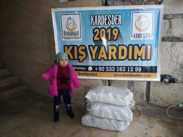 İdlibde kışlık yakacak dağıtımı 07