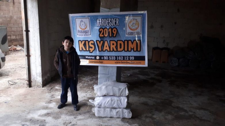 İdlibde kışlık yakacak dağıtımı 14