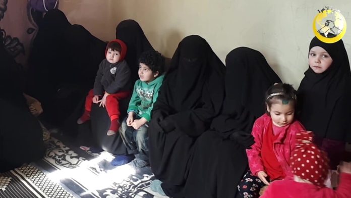 6 bacımız yetimleri ile yine aynı evde 01 6 bacımız yetimleri ile yine aynı evde 01