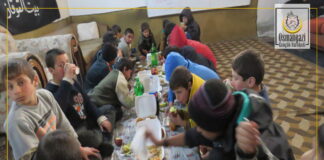 Minik ilim talebelerine yemek ziyafeti 05