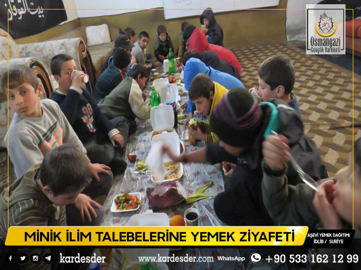 Minik ilim talebelerine yemek ziyafeti 05