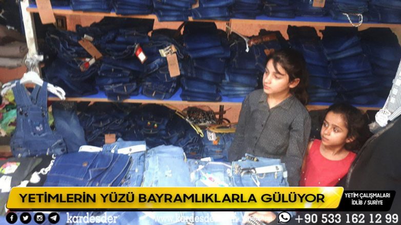 YETİMLERİN YÜZÜ BAYRAMLIKLARLA GÜLÜYOR 02