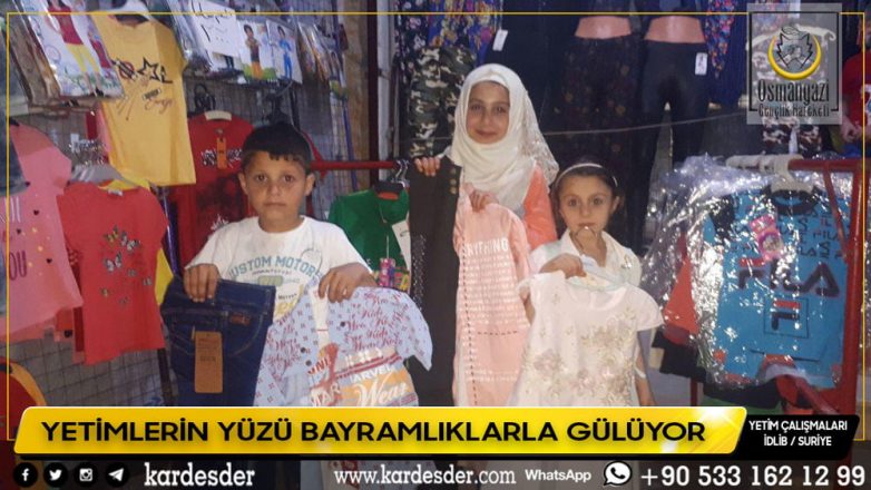 YETİMLERİN YÜZÜ BAYRAMLIKLARLA GÜLÜYOR 23