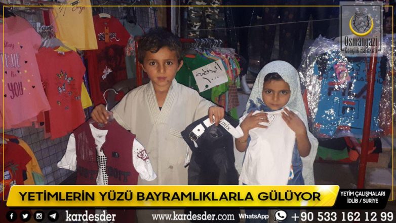 YETİMLERİN YÜZÜ BAYRAMLIKLARLA GÜLÜYOR 29