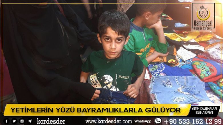 YETİMLERİN YÜZÜ BAYRAMLIKLARLA GÜLÜYOR 35