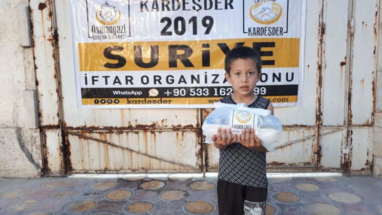 İDLİBDE MUHACİR YETİMLERİMİZE İFTAR 43