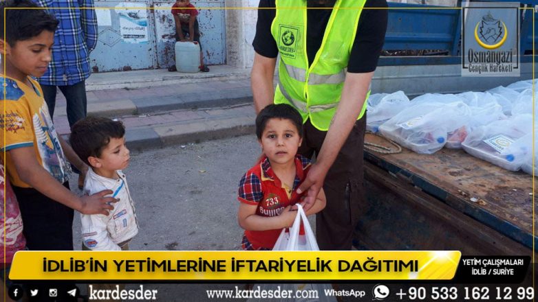 İDLİBİN YETİM VE ÖKSÜZLERİ İÇİN İFTARİYELİK DAĞITIMI 01