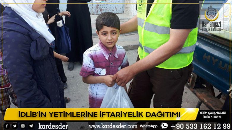 İDLİBİN YETİM VE ÖKSÜZLERİ İÇİN İFTARİYELİK DAĞITIMI 22
