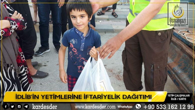 İDLİBİN YETİM VE ÖKSÜZLERİ İÇİN İFTARİYELİK DAĞITIMI 35