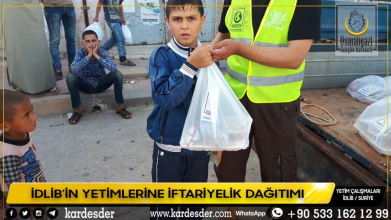 İDLİBİN YETİM VE ÖKSÜZLERİ İÇİN İFTARİYELİK DAĞITIMI 49