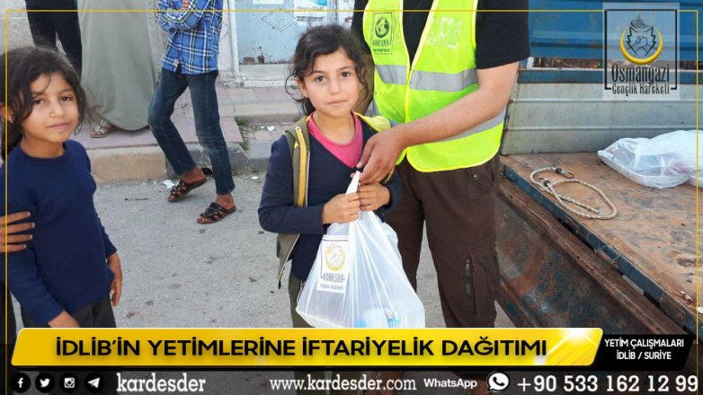 İDLİBİN YETİM VE ÖKSÜZLERİ İÇİN İFTARİYELİK DAĞITIMI 53