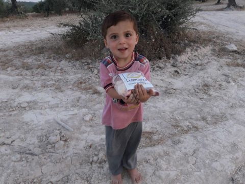 Kardeşlik köprüsü kurban etleriniz ile savaşın çocukları tebessüm ediyor 01