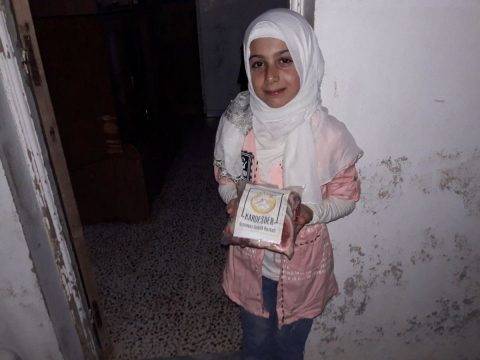 Kardeşlik köprüsü kurban etleriniz ile savaşın çocukları tebessüm ediyor 08