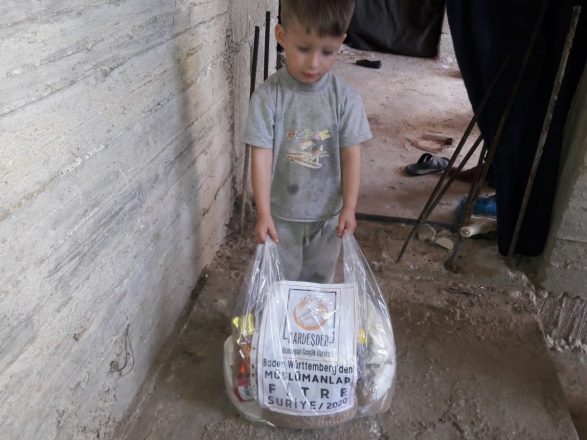 fitir sadakalariniz yetim oksuz ve ihtiyac sahiplerini sevindiriyor 08