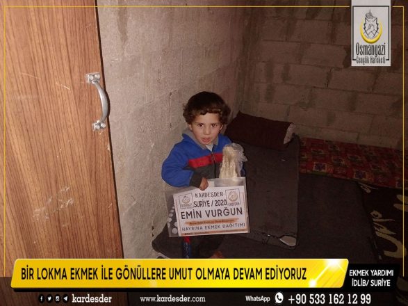 sizin icin bir ekmek onlar icin ise umut demek 01