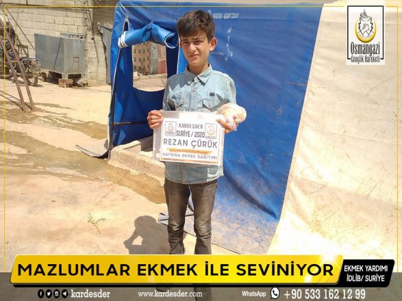 burasi suriye burada mazlumlar ekmek ile seviniyor 26