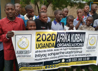 afrika da binlerce yetim bagislarinizla hayat buluyor 01