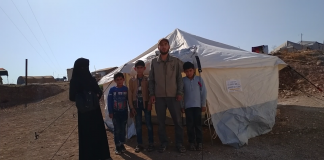 sizden istedikleri onlari soguktan koruyacak bir cadir 01
