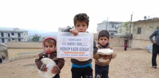 soguk kis gunlerinde kardeslerini yardimsiz birakma 42